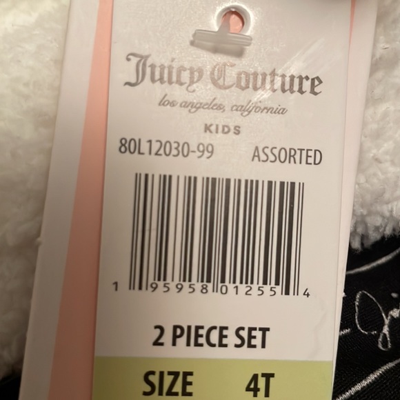NWT Juicy couture girls 2piece set.Size 4t. Fleece hoody with branded leggings. - Picture 15 of 15